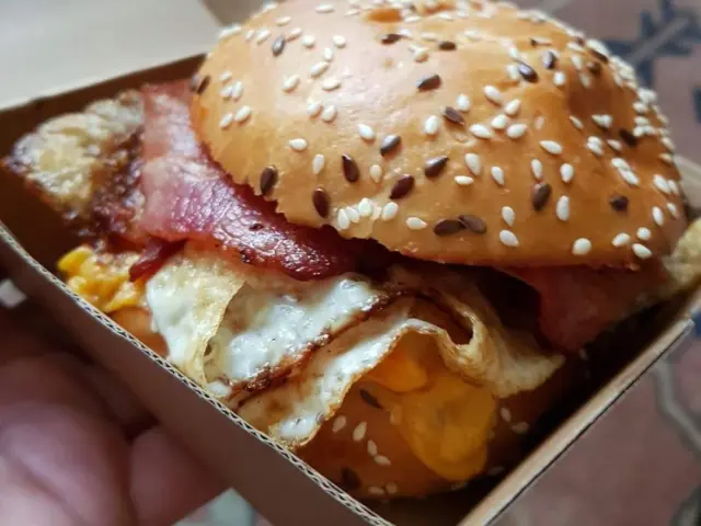 Double Egg and Bacon Roll